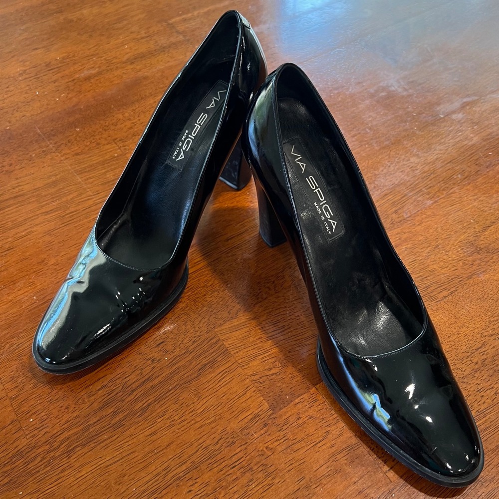 Via Spiga Black Patent Leather 3.5" Block Heel Pumps Made in Italy‎ Size 8N